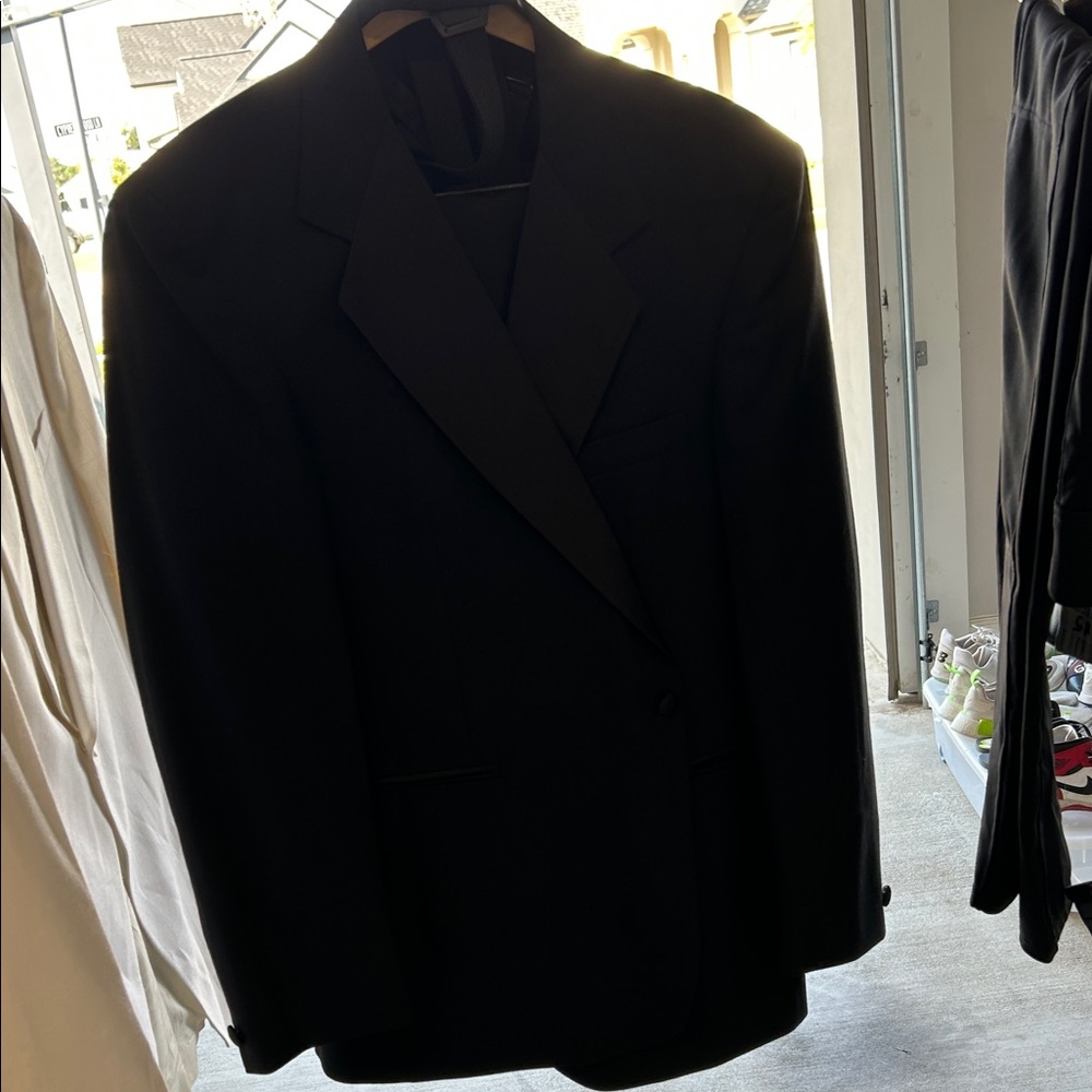 Elegant Black Men's Tuxedo Jacket with tie and cummerbund